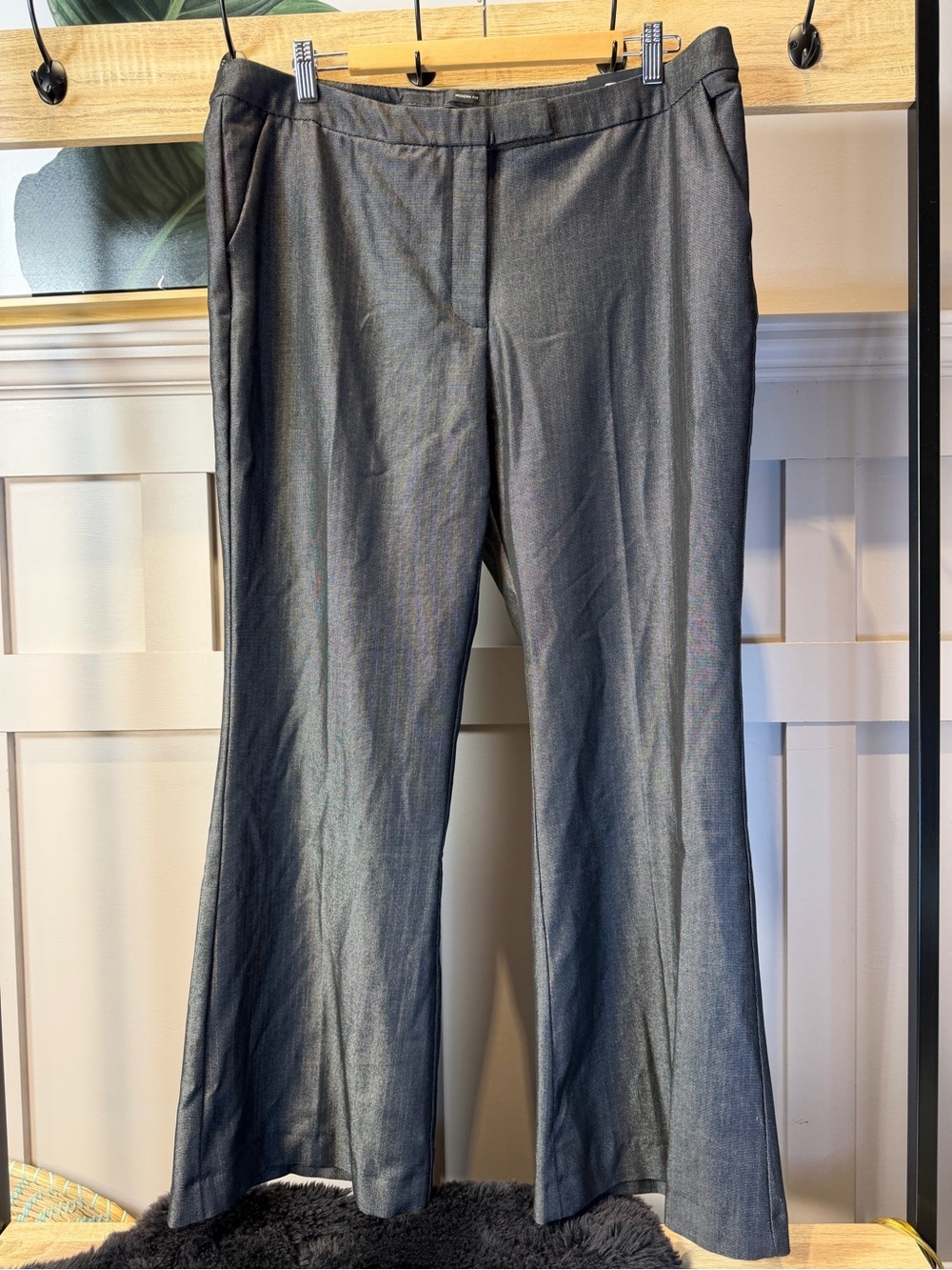 Worthington Women's Size 16 Flare Leg Dress Pants Modern Fit Black Crossdye NEW